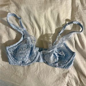 La Perla - Blue Lace Underwire Bra - Size 32D (1D)